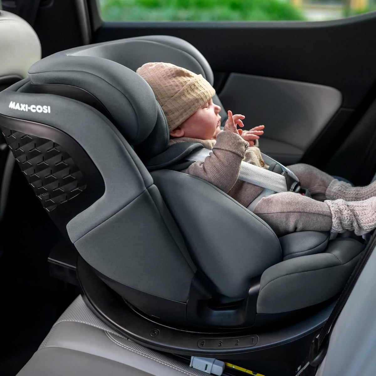 Maxi-Cosi Emerald S i-Size 360° Car Seat, 0–12 Years, Group 0+123 – Tonal Truffle