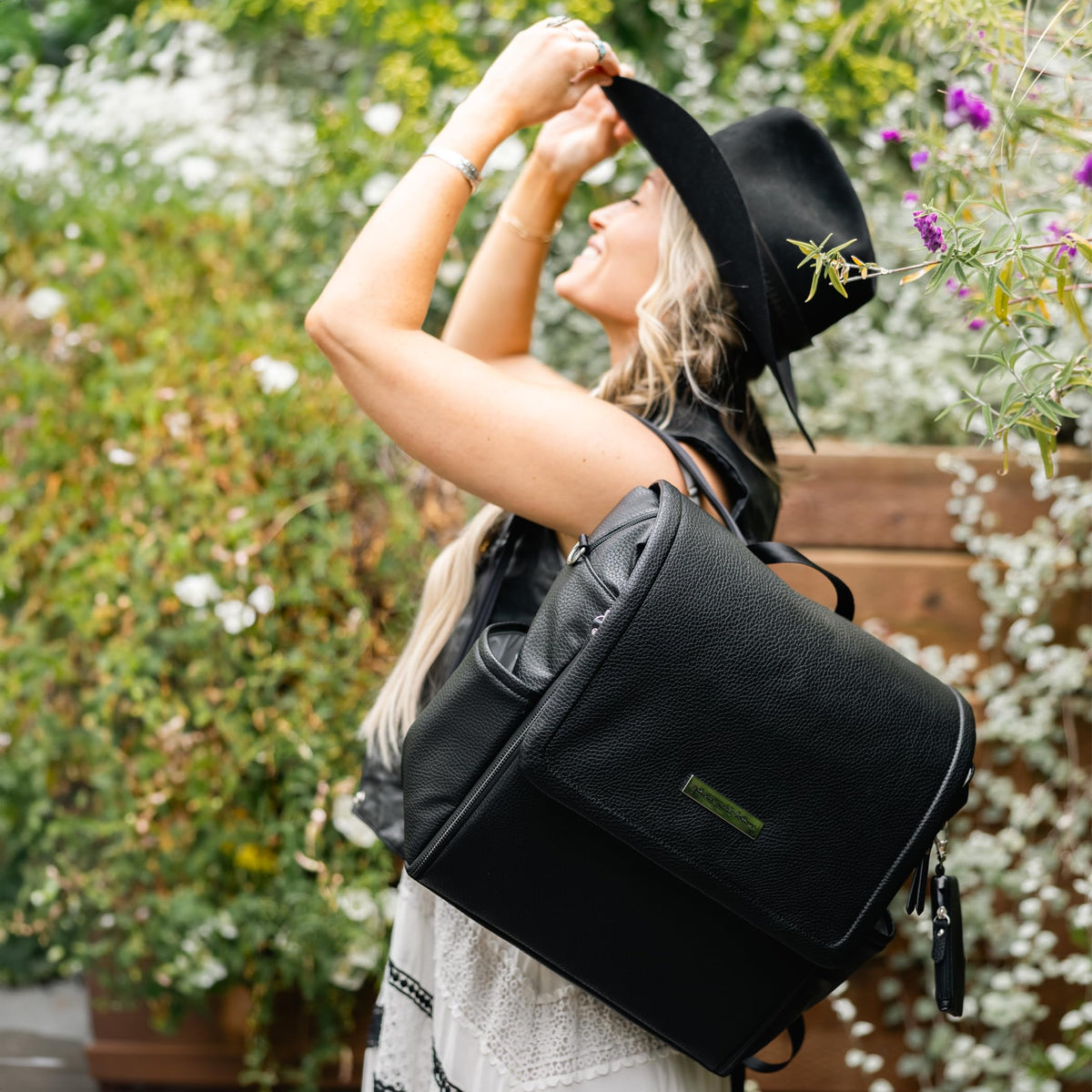Petunia Pickle Bottom Boxy Backpack Diaper Bag – Ebony